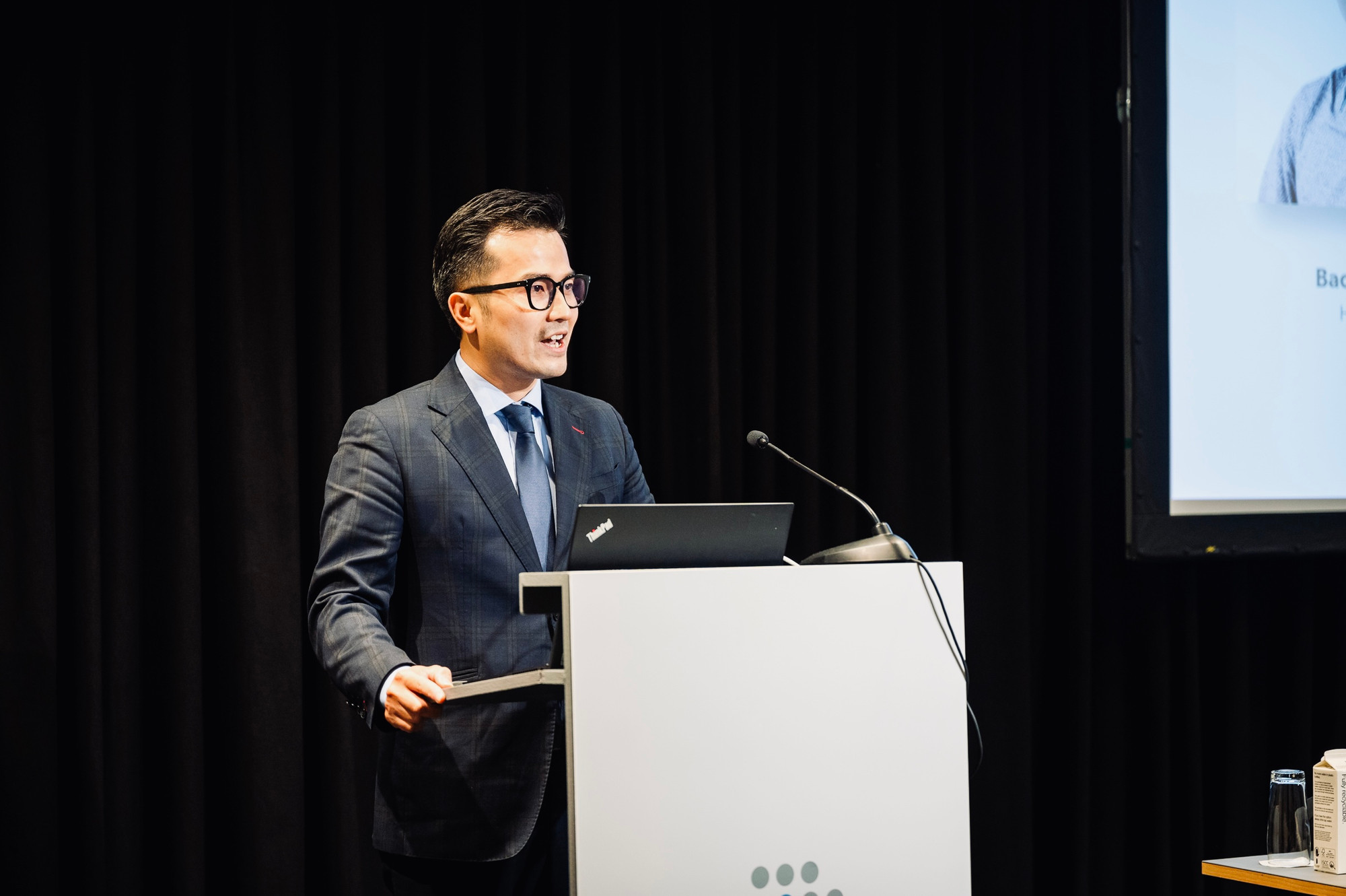 Gi&aacute;o sư Việt 41 tuổi lọt top 10.000 nh&agrave; khoa học h&agrave;ng đầu thế giới 2025: Từng giảng dạy ở ĐH Johns Hopkins, đẹp trai "vạn người m&ecirc;"- Ảnh 2.