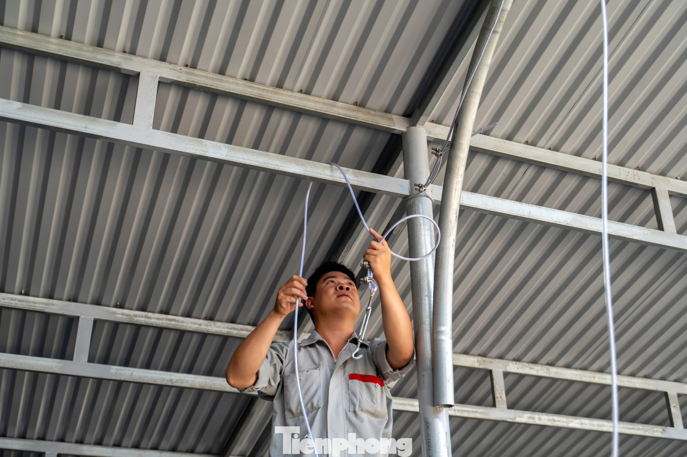 Khách sạn khu du lịch ở Quảng Ninh chèn cửa chống bão- Ảnh 18.