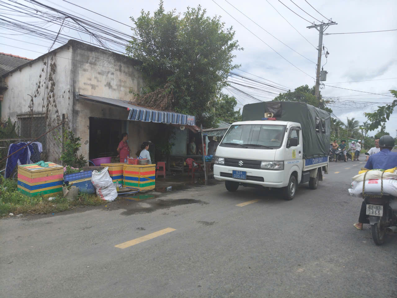 Bắt được nghi phạm trong vụ cướp giật điện thoại của người bị bại liệt ở T&acirc;y Ninh- Ảnh 3.