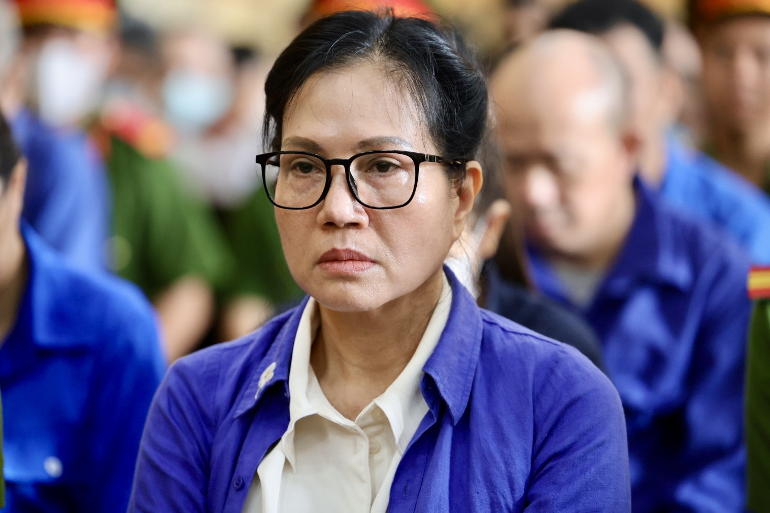 CLIP: Hình ảnh cựu Tổng Giám đốc SJC Lê Thuý Hằng hầu tòa sáng nay- Ảnh 1. CLIP: Hình ảnh cựu Tổng Giám đốc SJC Lê Thuý Hằng hầu tòa sáng nay- Ảnh 1.