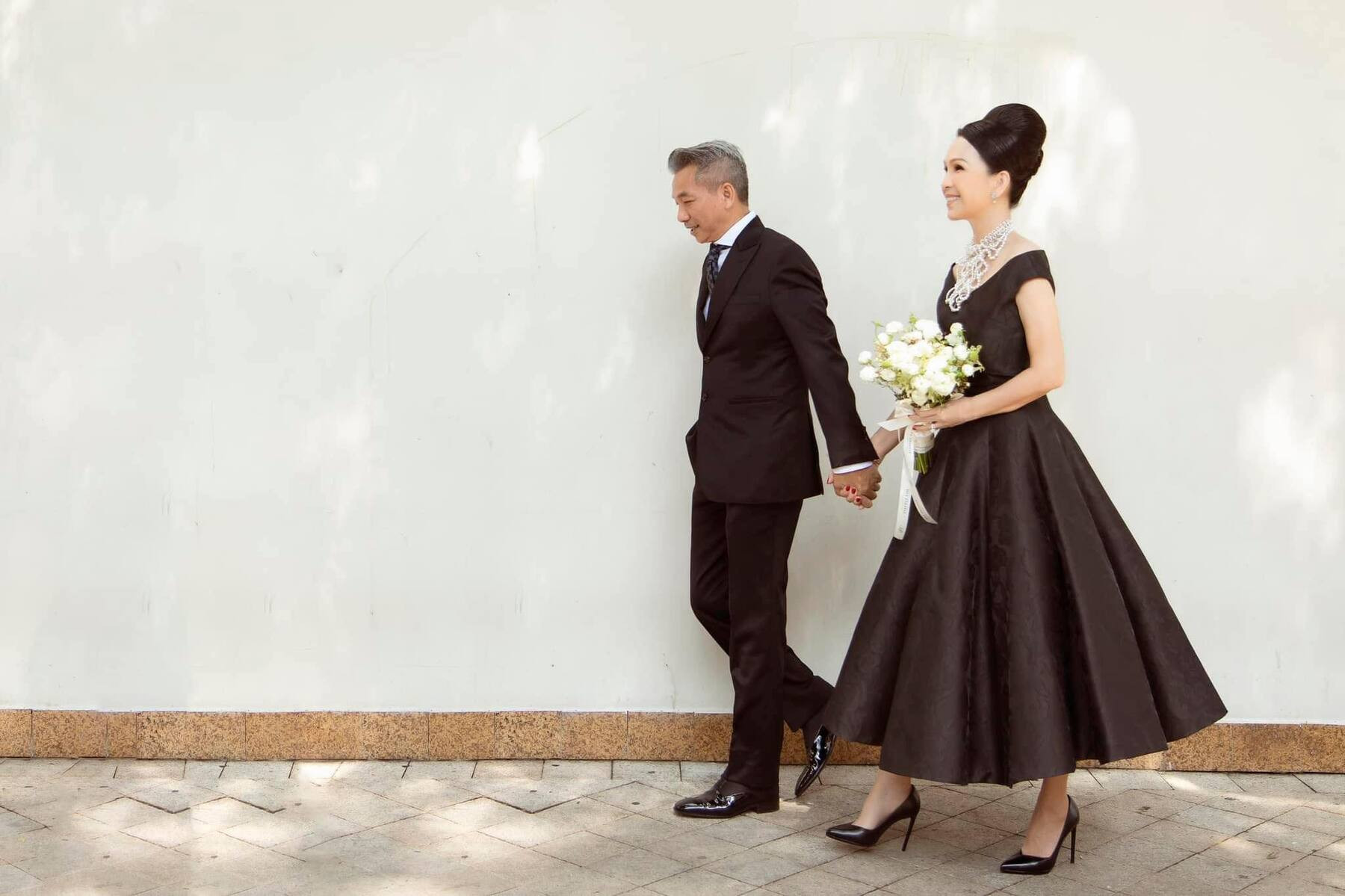 Mỹ nhân Vbiz U65 vẫn không ai qua nổi: Được phong "Hoa hậu không ngai", suốt 40 năm không ăn cơm- Ảnh 7. Mỹ nhân Vbiz U65 vẫn không ai qua nổi: Được phong "Hoa hậu không ngai", suốt 40 năm không ăn cơm- Ảnh 7.