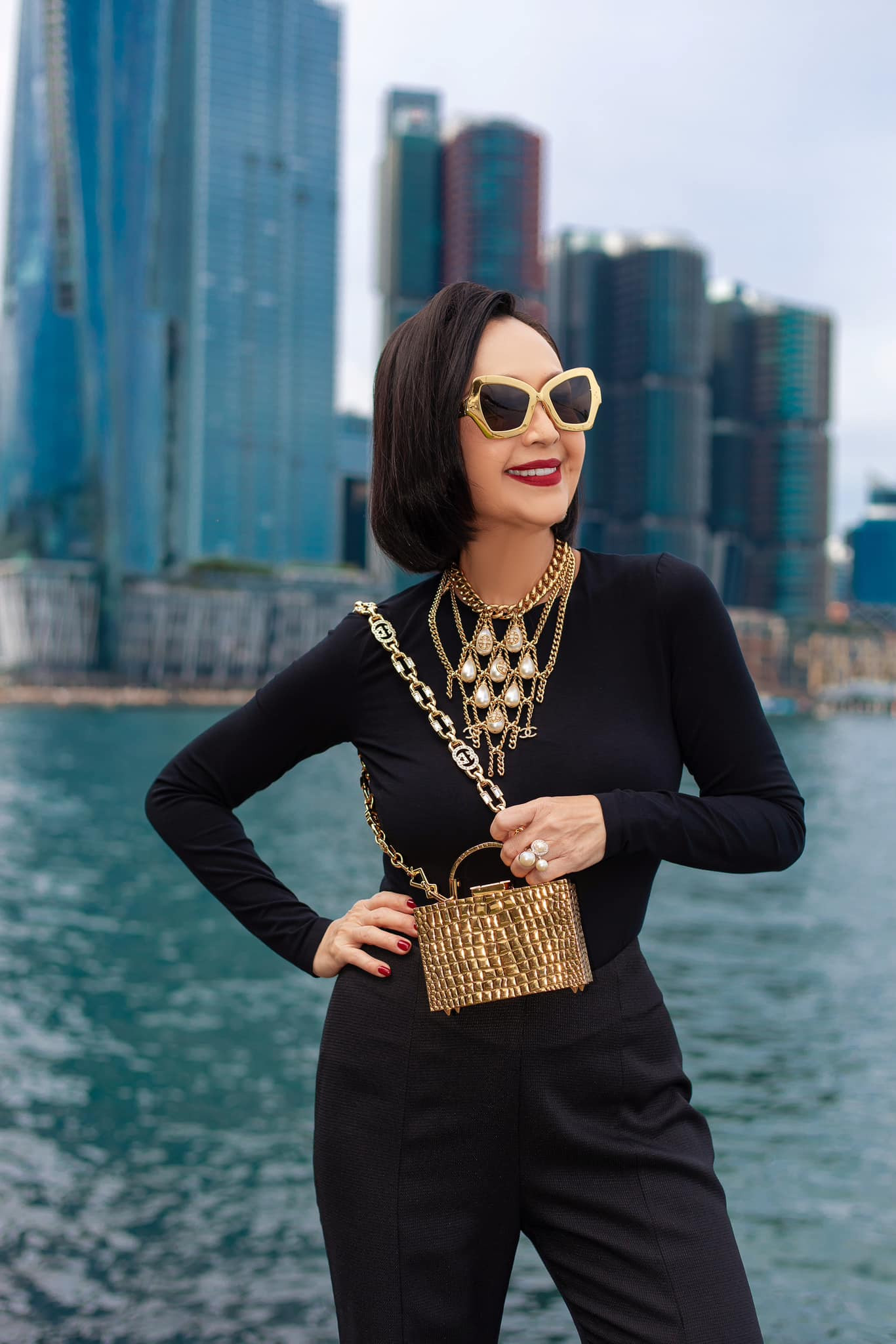 Mỹ nhân Vbiz U65 vẫn không ai qua nổi: Được phong "Hoa hậu không ngai", suốt 40 năm không ăn cơm- Ảnh 11. Mỹ nhân Vbiz U65 vẫn không ai qua nổi: Được phong "Hoa hậu không ngai", suốt 40 năm không ăn cơm- Ảnh 11.