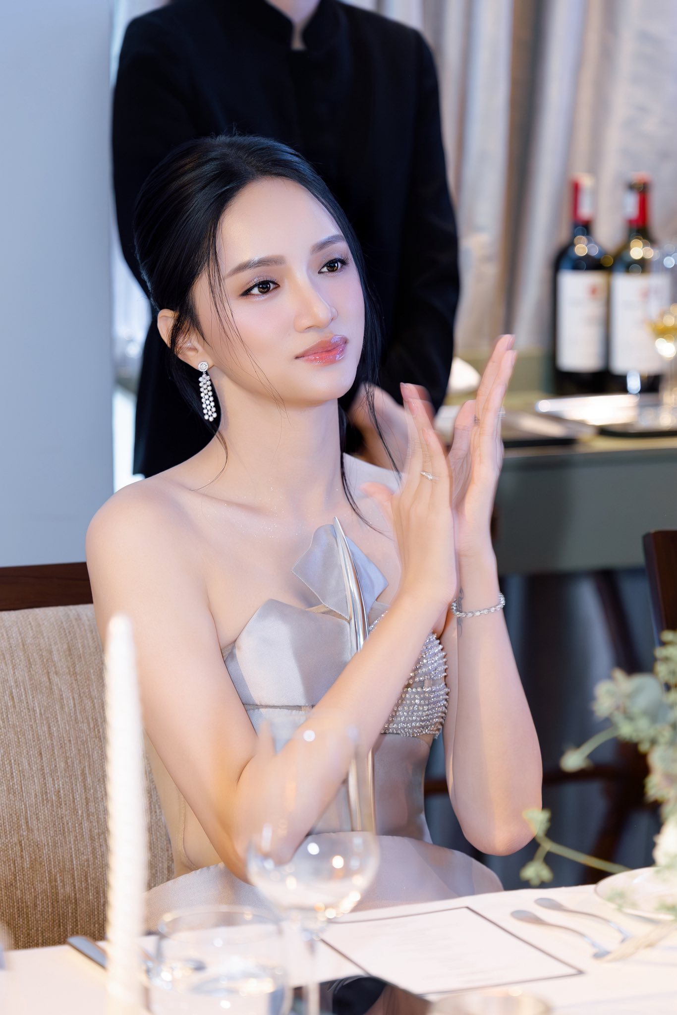 Hương Giang lên tiếng tranh cãi thi Miss Universe: “Tại sao không thể là Hương Giang?”- Ảnh 6.