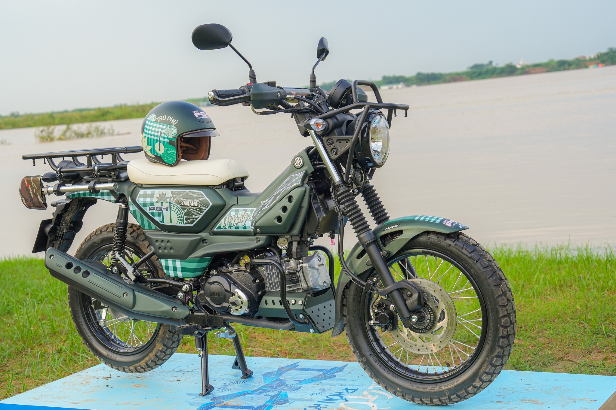 Yamaha PG-1 phiên bản mới vừa được ra mắt, nâng cấp phanh ABS, đồng hồ điện tử.