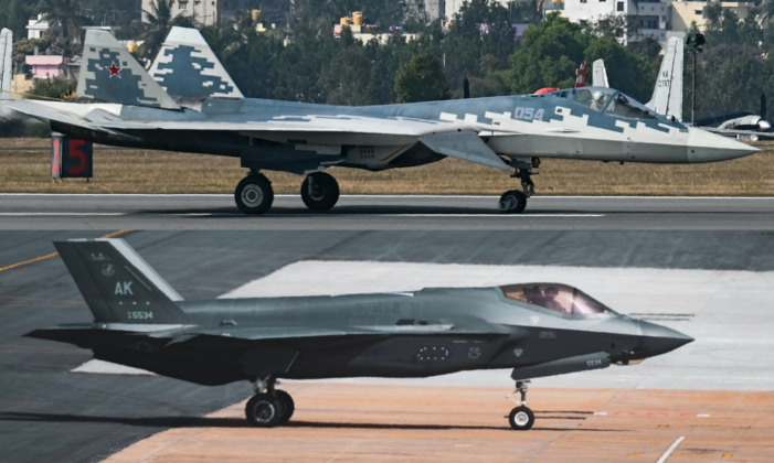 Ấn Độ mua Su-57 l&agrave; c&acirc;u trả lời trước J-35 của Pakistan- Ảnh 2.