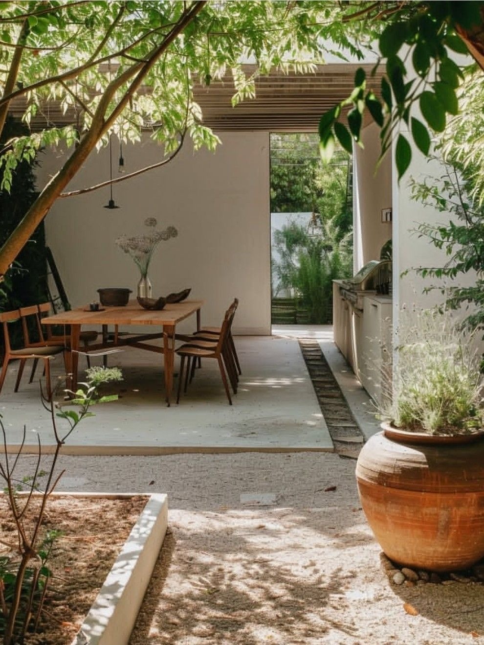 Đem 11 tỷ từ nước ngoài về quê xây biệt thự dưỡng già rộng 1.000m2, ngày tân gia chính quyền thông báo: Phải phá dở ngay lập tức- Ảnh 3.