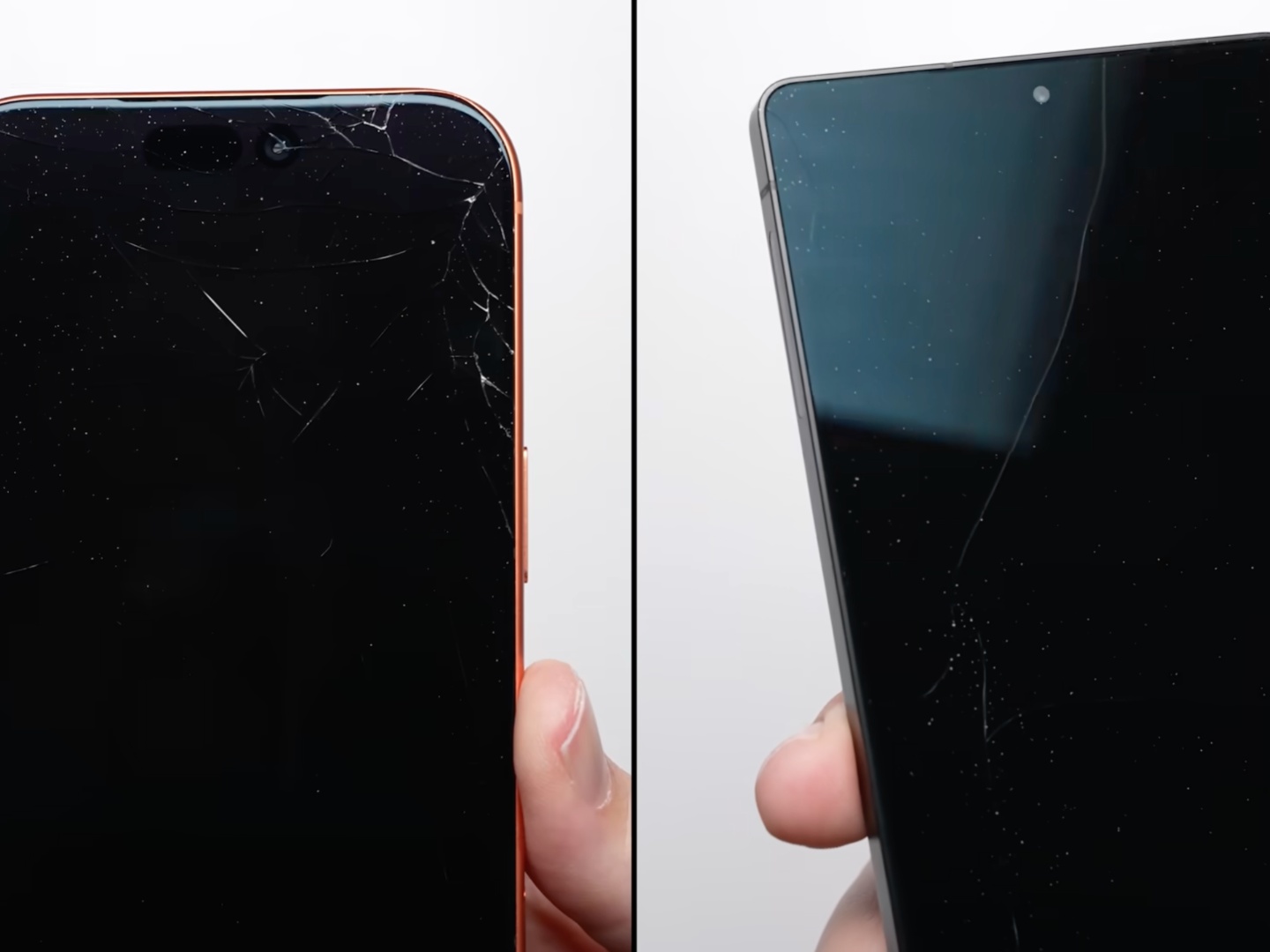 Drop Test Iphone 17 Pro Max Với Galaxy S25 Ultra Để Thấy Khung Nhôm Mới Và Titan Khác Nhau Đến Mức Nào- Ảnh 2. Drop Test Iphone 17 Pro Max Với Galaxy S25 Ultra Để Thấy Khung Nhôm Mới Và Titan Khác Nhau Đến Mức Nào- Ảnh 2.