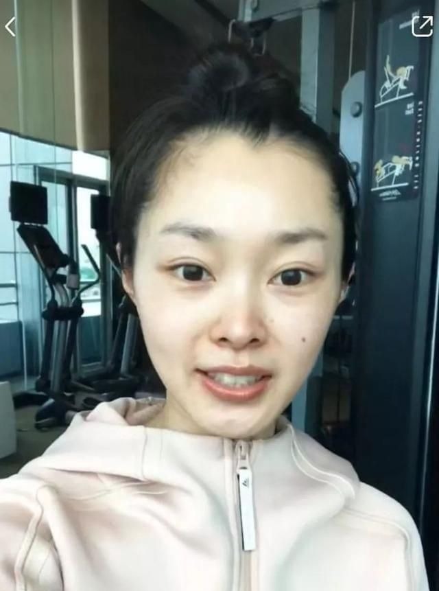 Làm ơn đừng đưa nước tẩy trang cho 5 mỹ nhân showbiz này kẻo lại thất vọng!- Ảnh 7. Làm ơn đừng đưa nước tẩy trang cho 5 mỹ nhân showbiz này kẻo lại thất vọng!- Ảnh 7.