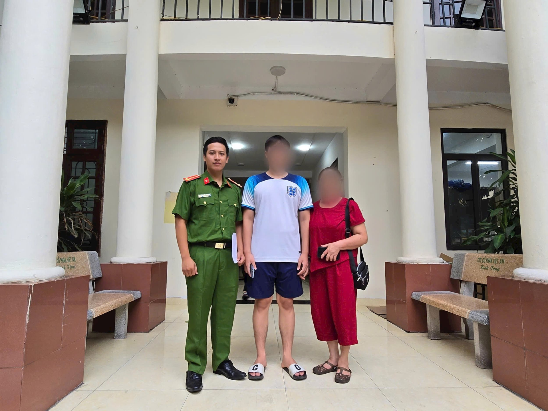 Gọi điện xác nhận chuyển 700 triệu đồng cho trường học nhưng trường quyết không nhận, người phụ nữ báo công an- Ảnh 1.
