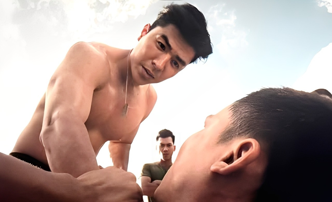 'Mưa đỏ' bất ngờ rời rạp- Ảnh 2.