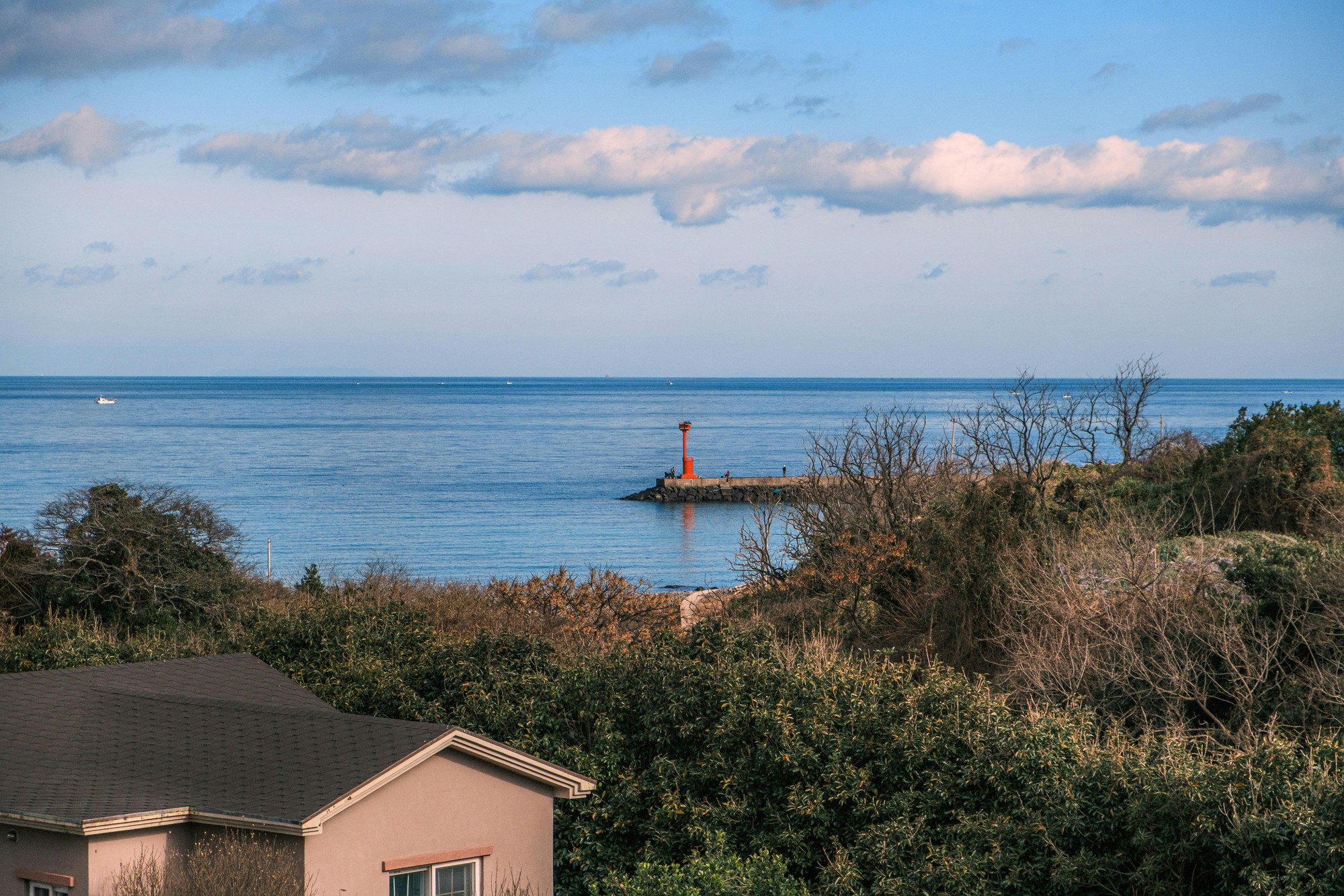 Jeju - “kho báu” an lành giữa biển xanh- Ảnh 7. Jeju - “kho báu” an lành giữa biển xanh- Ảnh 7.