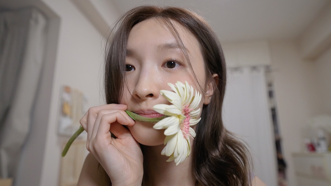 Nữ ca sĩ hoảng hốt livestream trong bệnh viện giữa đêm: "Hắn muốn giết tôi!"- Ảnh 4.