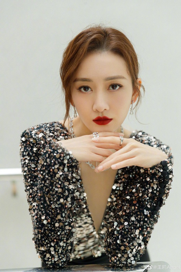 Làm ơn đừng đưa nước tẩy trang cho 5 mỹ nhân showbiz này kẻo lại thất vọng!- Ảnh 20. Làm ơn đừng đưa nước tẩy trang cho 5 mỹ nhân showbiz này kẻo lại thất vọng!- Ảnh 20.