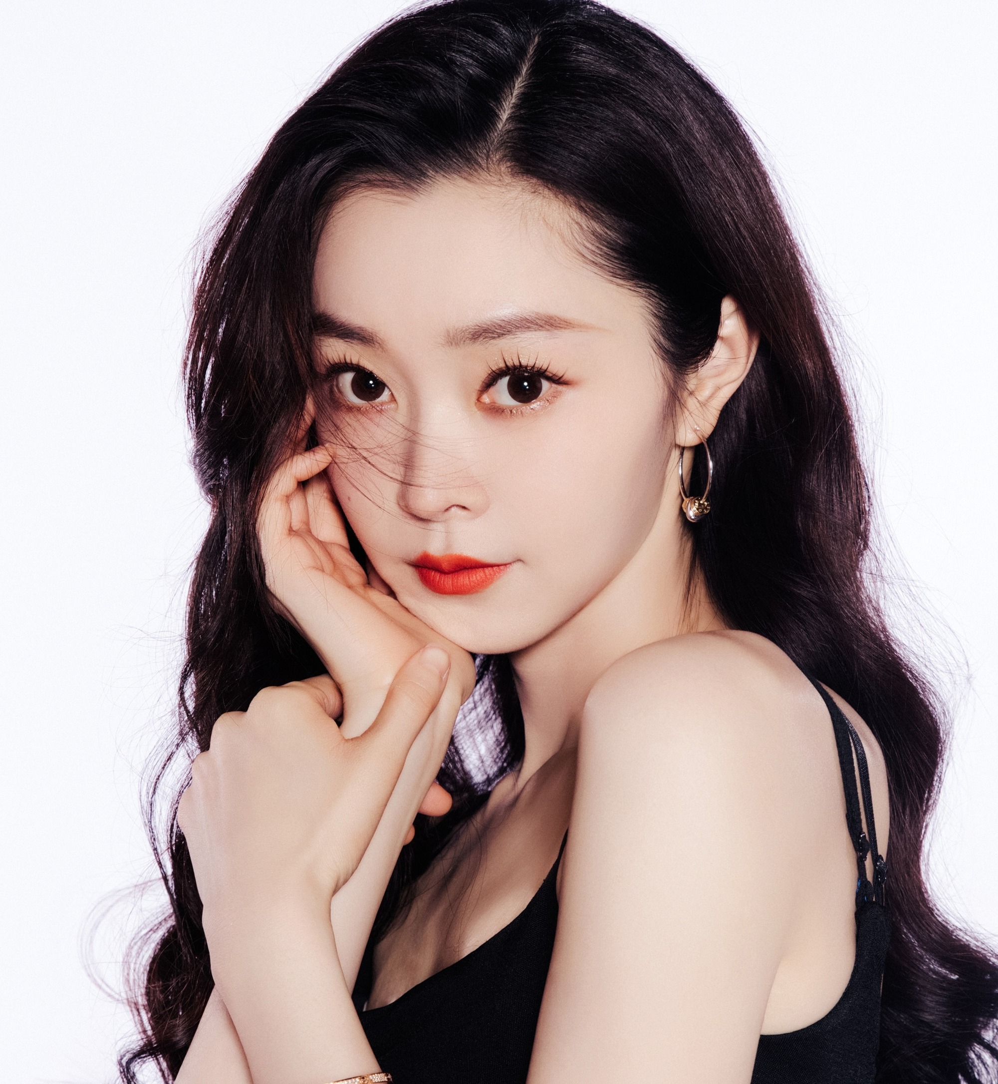 Làm ơn đừng đưa nước tẩy trang cho 5 mỹ nhân showbiz này kẻo lại thất vọng!- Ảnh 8. Làm ơn đừng đưa nước tẩy trang cho 5 mỹ nhân showbiz này kẻo lại thất vọng!- Ảnh 8.