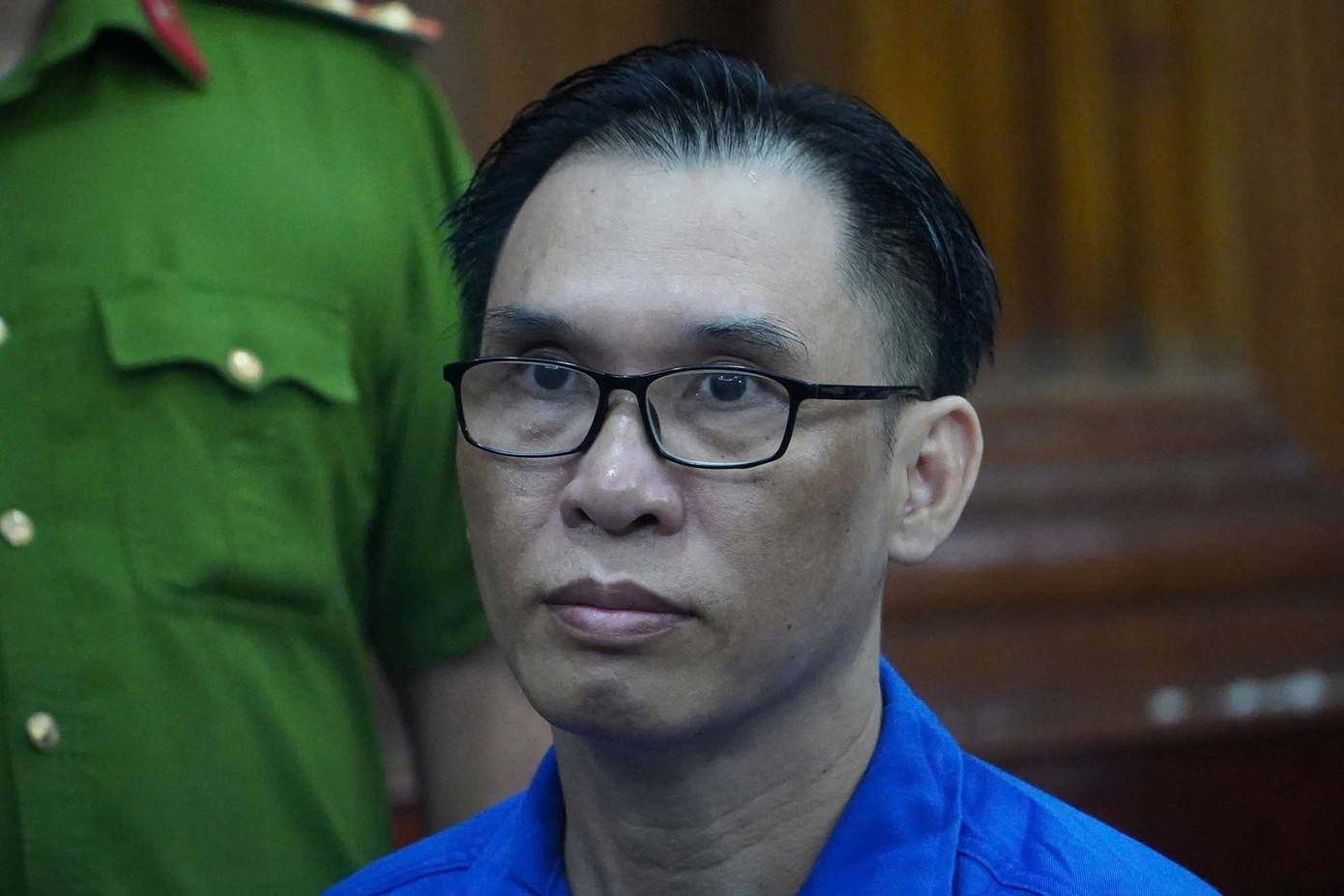 Tuyên phạt bị cáo Đinh Trường Chinh 13 năm tù, buộc nộp lại 970 tỷ đồng- Ảnh 2.