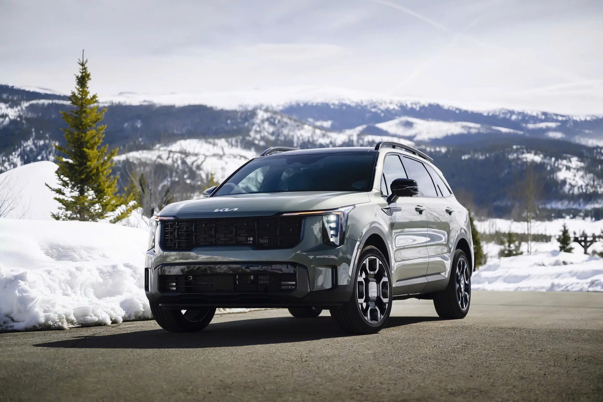 Chuyện lạ nhưng có thật: Kia Sorento bản mới tại quốc gia này tăng giá bán nhưng cắt trang bị- Ảnh 2. Chuyện lạ nhưng có thật: Kia Sorento bản mới tại quốc gia này tăng giá bán nhưng cắt trang bị- Ảnh 2.