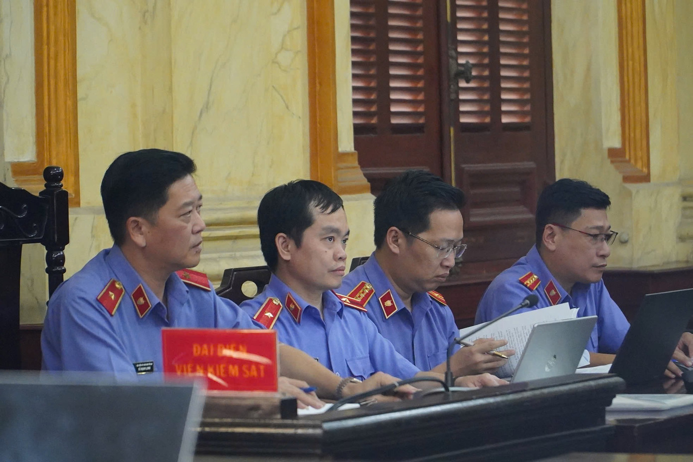 Gia đình cựu Tổng giám đốc SJC Lê Thúy Hằng muốn khắc phục tối đa hậu quả- Ảnh 5.