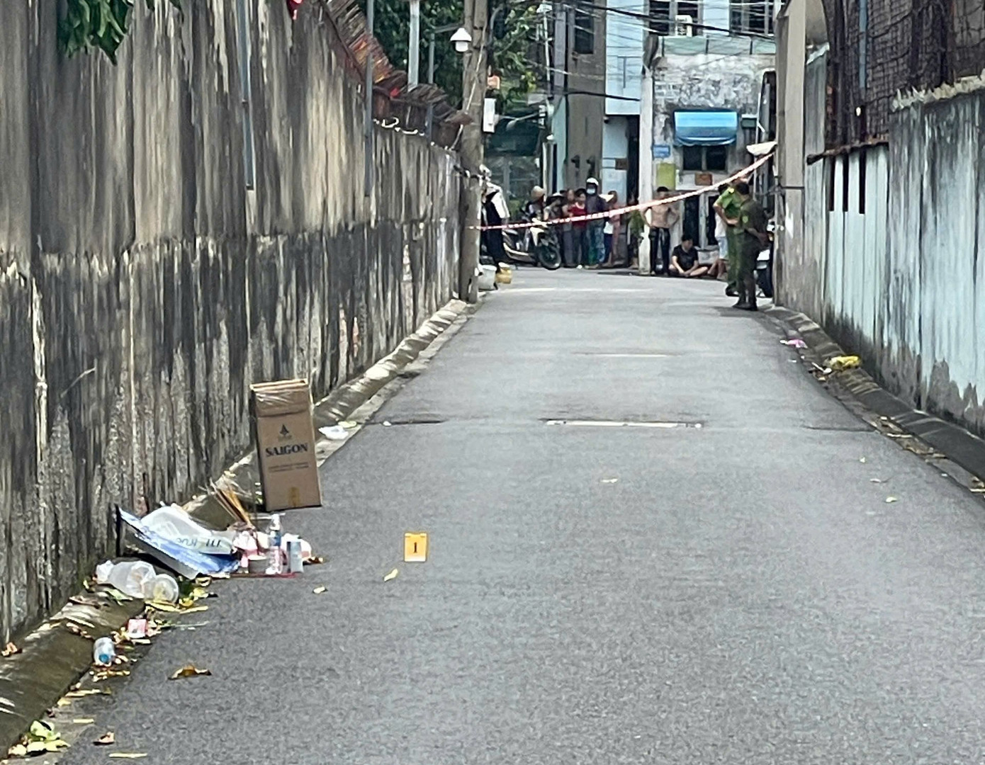 TPHCM: Bàng hoàng phát hiện thi thể trẻ sơ sinh trong thùng carton- Ảnh 1.