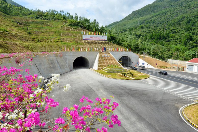Chốt ngày 'lên đời' hầm đường bộ gần 4.000 tỷ đồng dài thứ 3 Việt Nam, 100% do kỹ sư người Việt xây dựng- Ảnh 1.