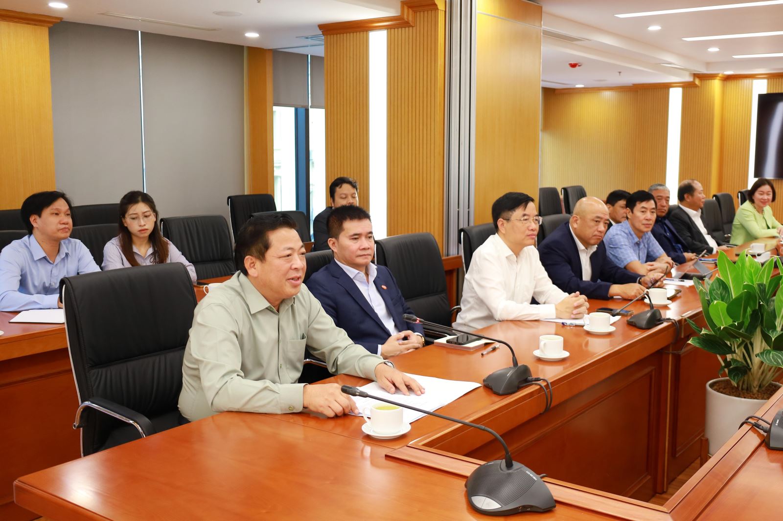 Tập đoàn hàng đầu Trung Quốc ‘ngỏ ý’ muốn tham gia loạt dự án trọng điểm tại Việt Nam, Bộ trưởng Bộ Xây dựng phản hồi ra sao?- Ảnh 3.