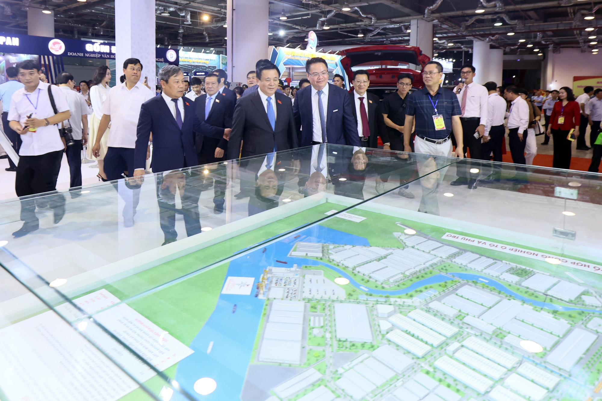 Skoda tham gia triển lãm tại Quảng Ninh, nhấn mạnh gắn bó phát triển địa phương- Ảnh 1. Skoda tham gia triển lãm tại Quảng Ninh, nhấn mạnh gắn bó phát triển địa phương- Ảnh 1.