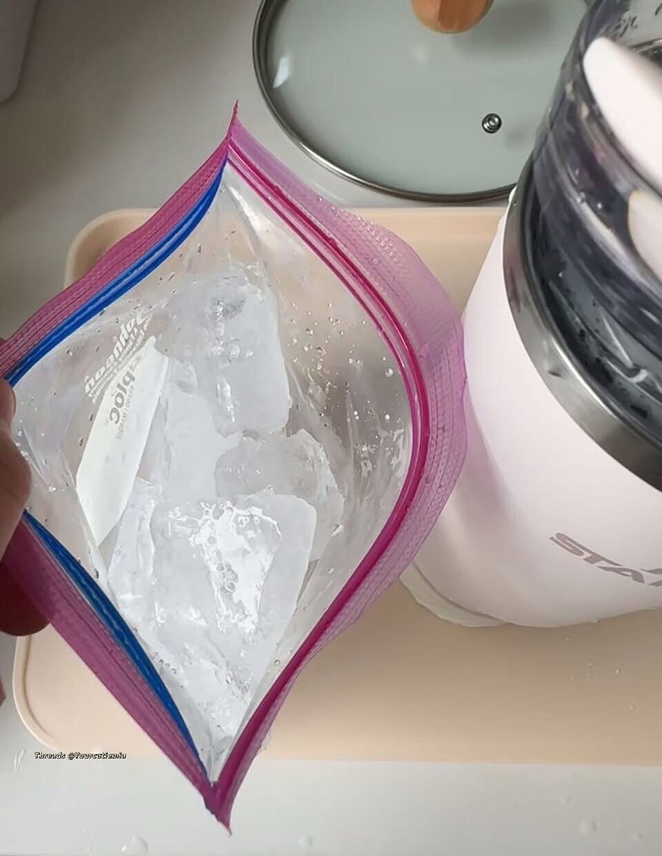 Người miền Tây chỉ cách làm đá không cần khay cực tiện - kèm loạt mẹo vặt siêu hay ai cũng áp dụng được- Ảnh 5.