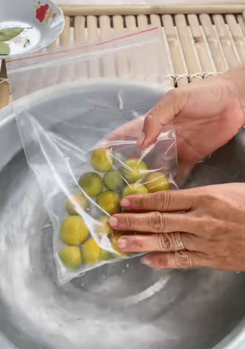 Người miền Tây chỉ cách làm đá không cần khay cực tiện - kèm loạt mẹo vặt siêu hay ai cũng áp dụng được- Ảnh 7.