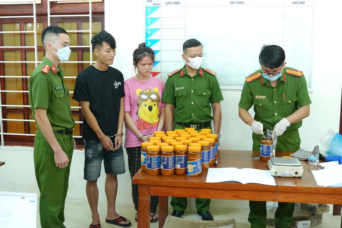Bắt Lô Thị Ánh Tuyết và khám xét khẩn cấp nhà chị gái- Ảnh 1.