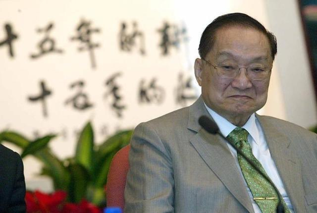 Cao thủ bí ẩn nhất Thiên Long: Võ công hơn hẳn Vô Danh Thần Tăng, Tiêu Dao Tử nhưng bị Kim Dung 