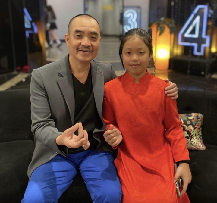 Danh hài từng bỏ sân khấu làm tiếp viên hàng không, U60 một mình nuôi con gái- Ảnh 3.