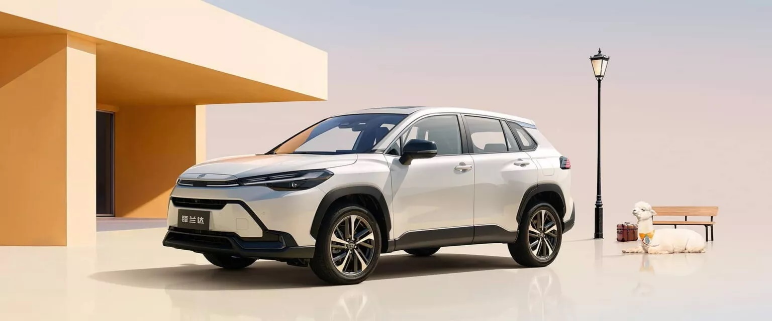 Toyota Corolla Cross 2026 ra mắt sát Việt Nam với tên gọi khác: Có điểm như xe điện, màn hình khủng, động cơ hybrid mạnh hơn- Ảnh 8.