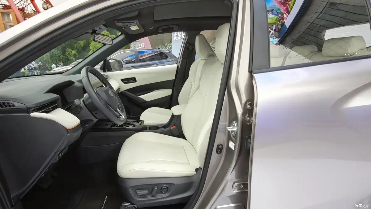 Toyota Corolla Cross 2026 ra mắt sát Việt Nam với tên gọi khác: Có điểm như xe điện, màn hình khủng, động cơ hybrid mạnh hơn- Ảnh 5.