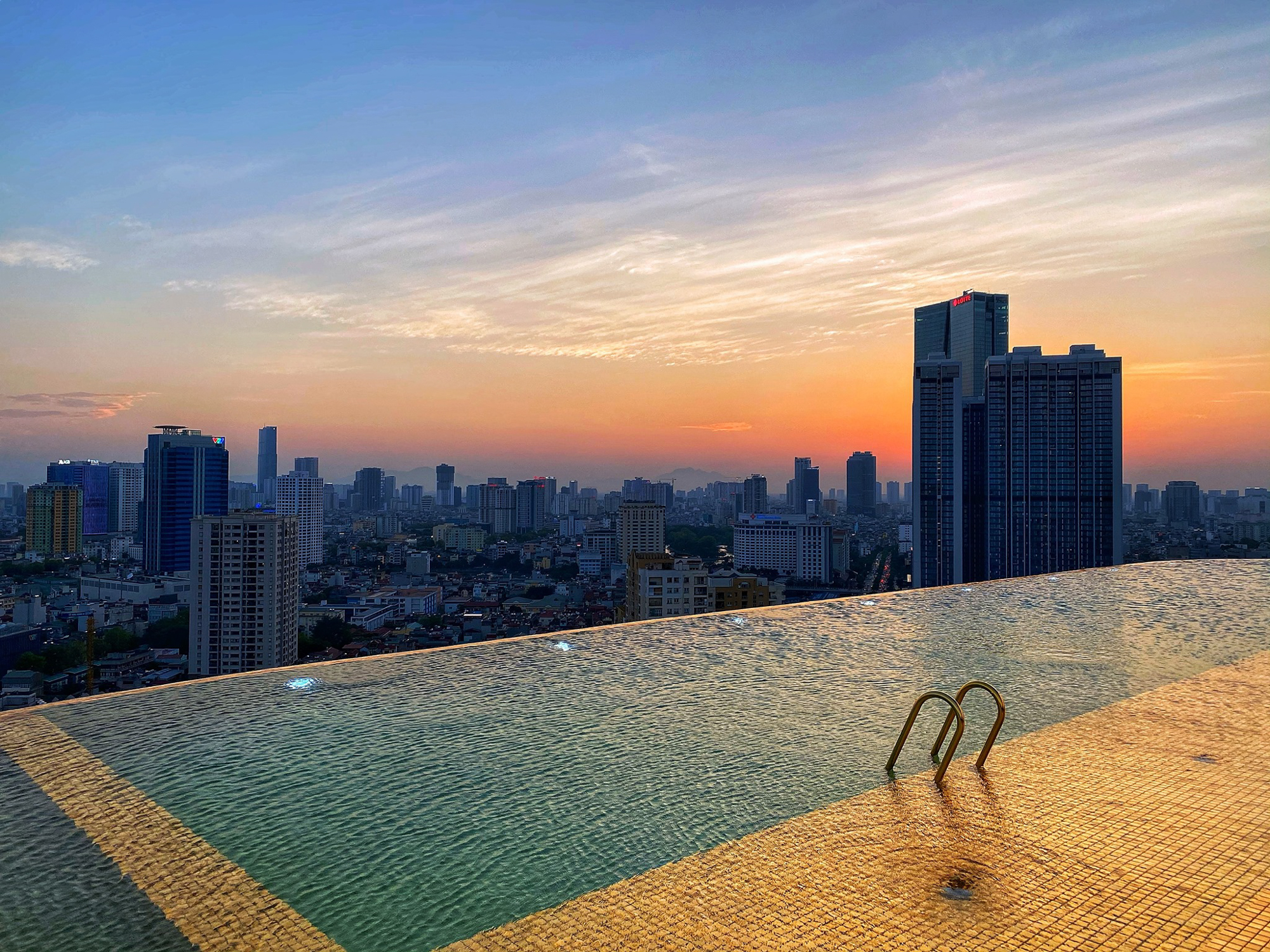 Hồ duy nhất ở trung tâm Hà Nội có 2 dự án lớn đang xây: Vinhomes xây nhà trăm tỷ mỗi căn, tương lai có 3 khách sạn cao tầng- Ảnh 14.