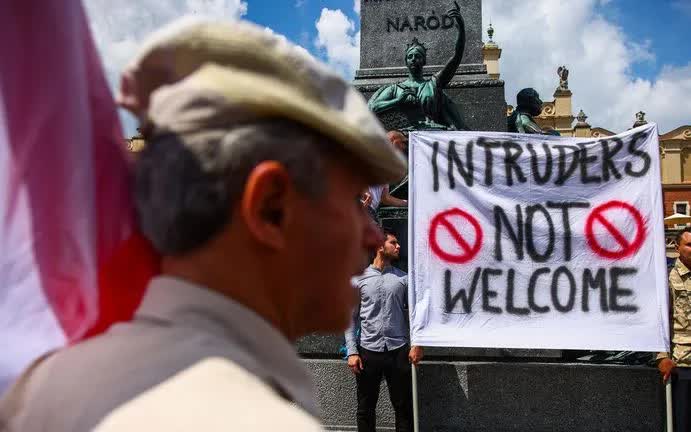 Một cuộc biểu t&igrave;nh chống nhập cư ở Krakow, Ba Lan (Ảnh: Getty Images)