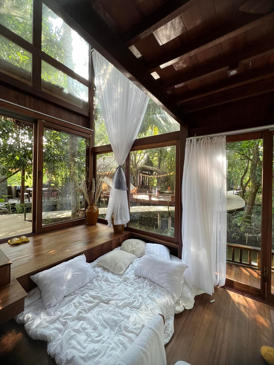 Nữ nghệ sĩ trẻ đẹp là CEO sở hữu spa làm đẹp, khu du lịch sinh thái 50.000m2, sinh 4 con cho đại gia- Ảnh 14. Nữ nghệ sĩ trẻ đẹp là CEO sở hữu spa làm đẹp, khu du lịch sinh thái 50.000m2, sinh 4 con cho đại gia- Ảnh 14.
