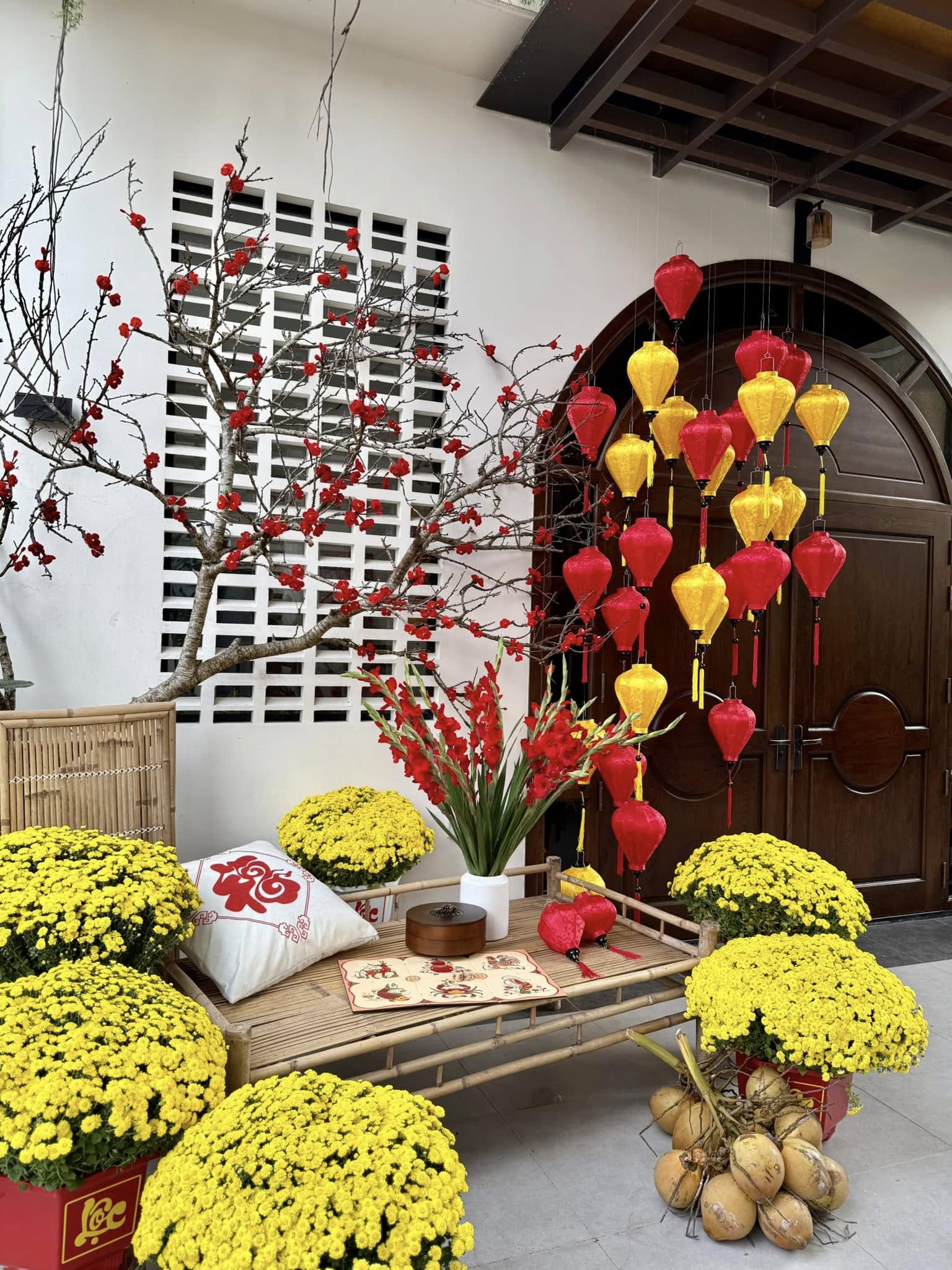 Nữ nghệ sĩ trẻ đẹp là CEO sở hữu spa làm đẹp, khu du lịch sinh thái 50.000m2, sinh 4 con cho đại gia- Ảnh 9. Nữ nghệ sĩ trẻ đẹp là CEO sở hữu spa làm đẹp, khu du lịch sinh thái 50.000m2, sinh 4 con cho đại gia- Ảnh 9.
