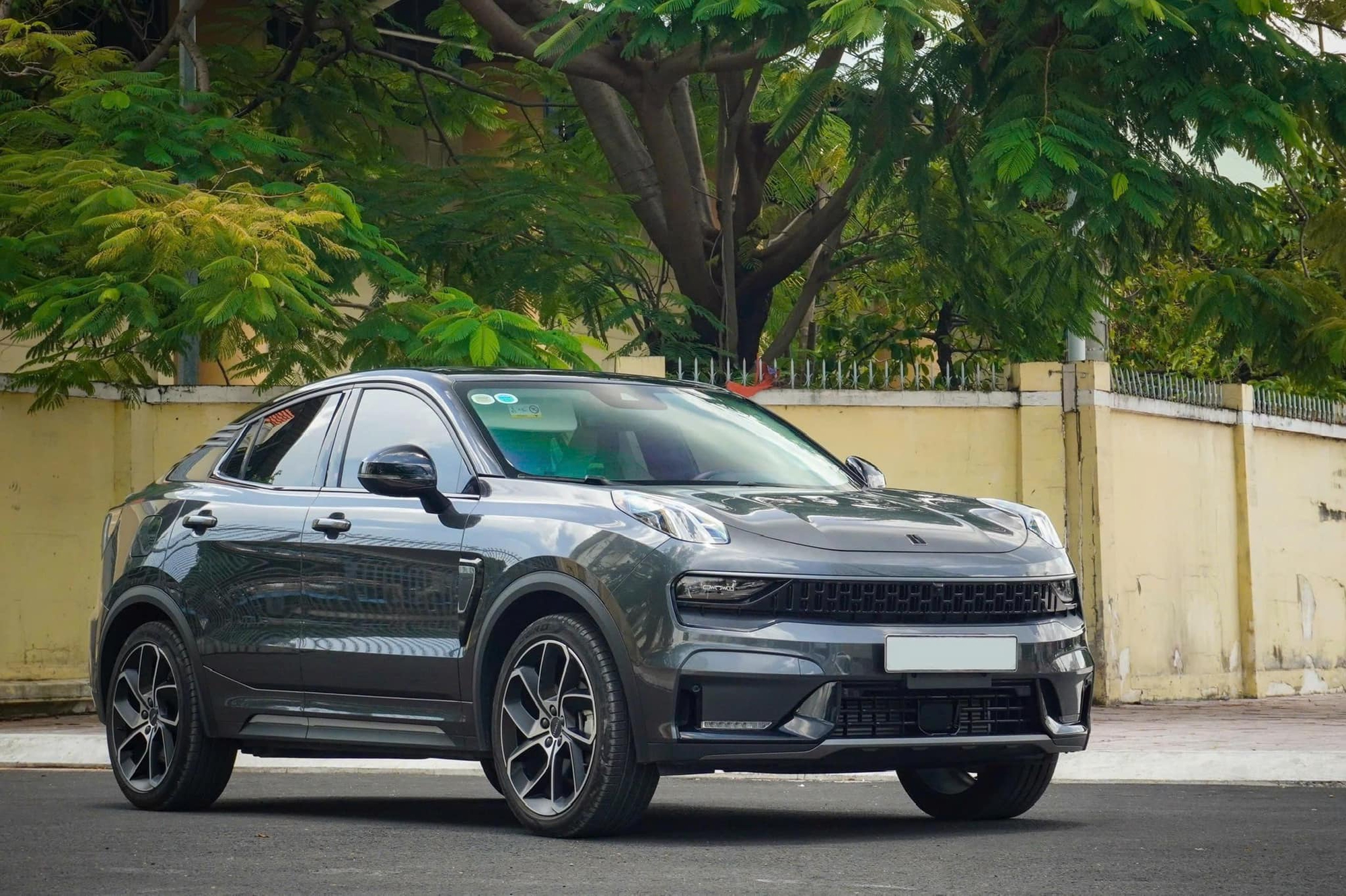 Rao Lynk & Co 05 rẻ hơn gần 400 triệu đồng so với lăn bánh mới, người bán cho biết odo chỉ 7.000km, sử dụng được 10 tháng- Ảnh 1.