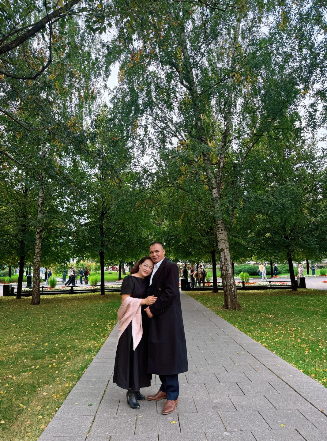 Hòa Minzy: "Nếu con có tất cả nhưng không còn bố mẹ ở bên thì tiền bạc cũng chẳng ích gì nữa"- Ảnh 3.