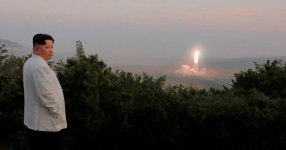 Chủ tịch Triều Tiên kêu gọi mài giũa 'tấm khiên và thanh kiếm' hạt nhân