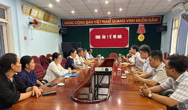 14 người nhập viện sau khi ăn bánh mì tại một cơ sở ở TP Huế- Ảnh 1.