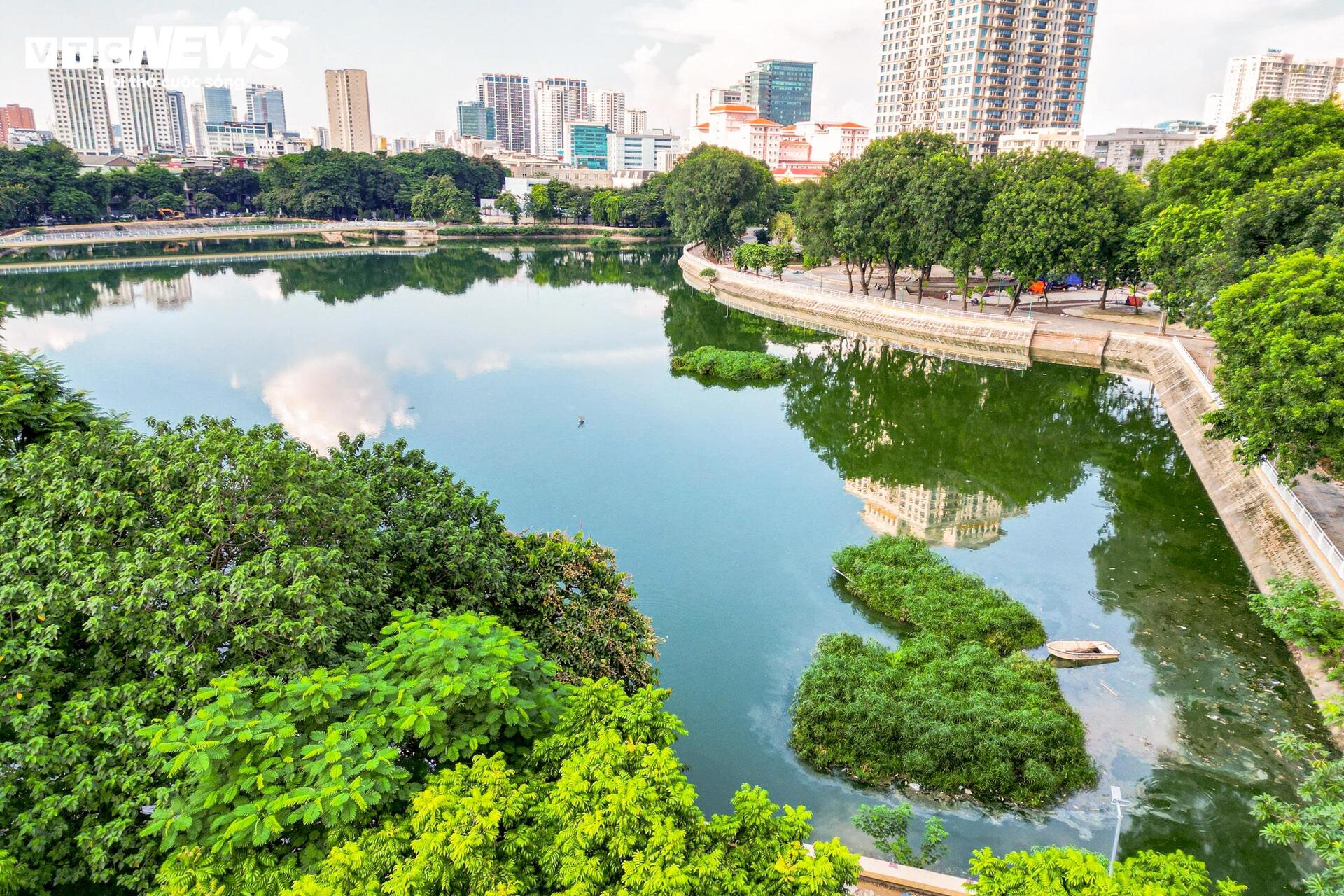 Hà Nội: Công viên Nghĩa Đô 'lột xác', xuất hiện cầu đi bộ hình cây đàn độc đáo- Ảnh 4.