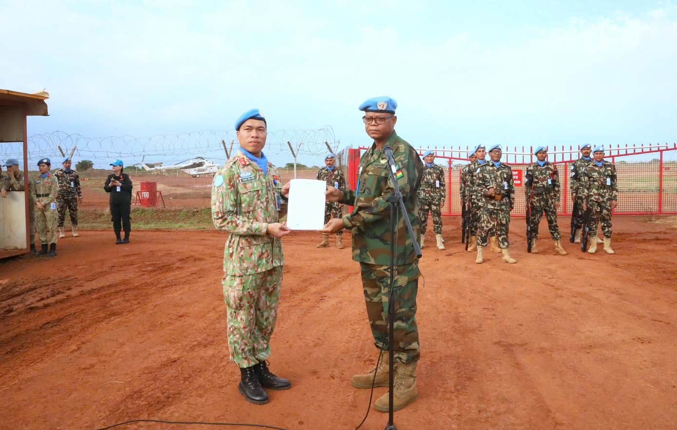 Nghi lễ đặc biệt tiễn Đội C&ocirc;ng binh số 3 Việt Nam trở về Tổ quốc- Ảnh 6.