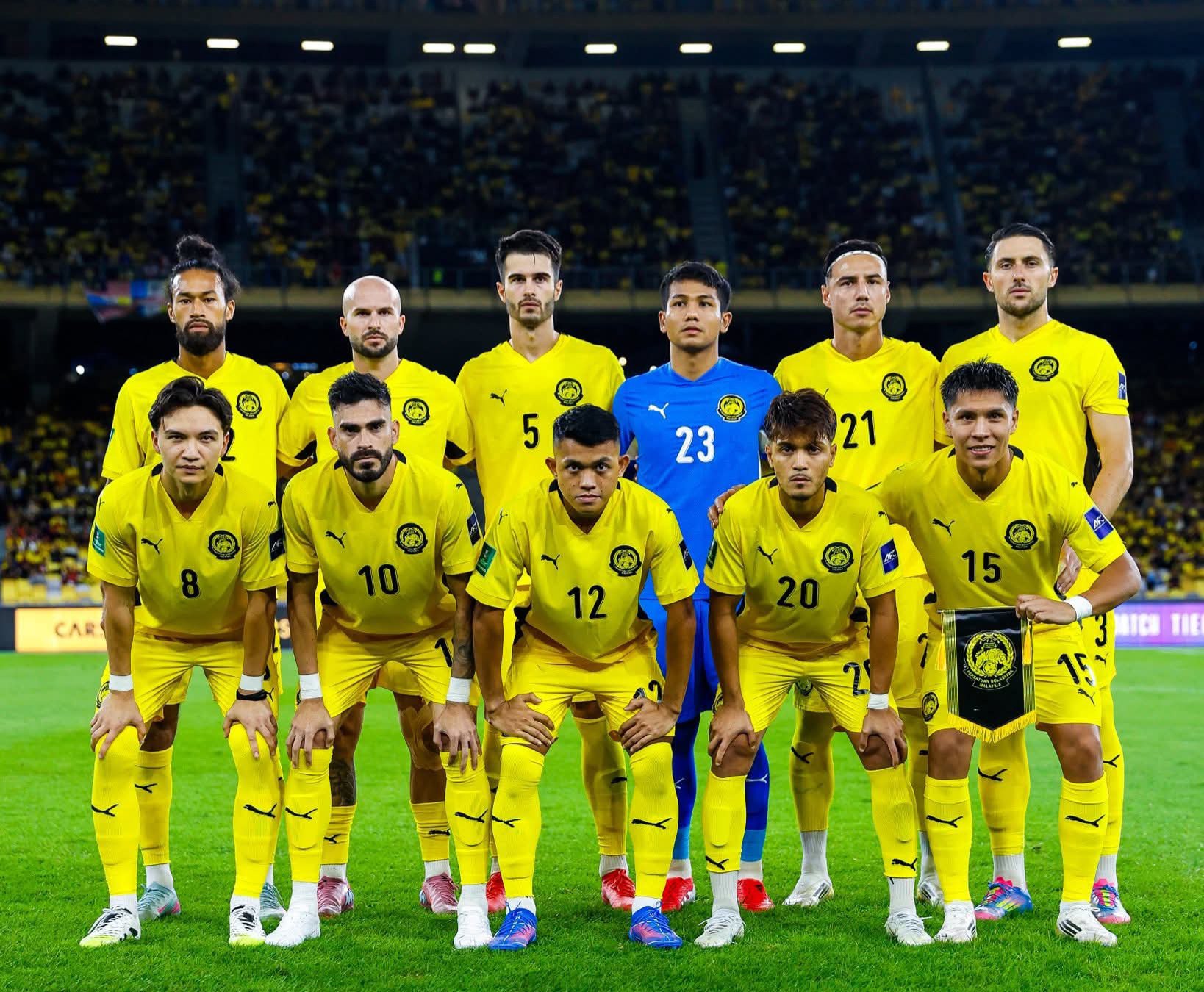 Bi hài bóng đá Malaysia: Bị FIFA phạt vì giả mạo giấy tờ, quay sang đổ lỗi cho… LĐBĐ Indonesia- Ảnh 1. Bi hài bóng đá Malaysia: Bị FIFA phạt vì giả mạo giấy tờ, quay sang đổ lỗi cho… LĐBĐ Indonesia- Ảnh 1.