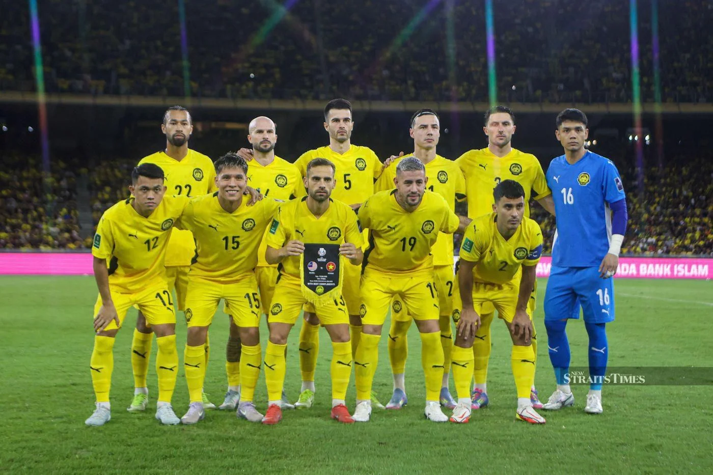 Sau câu nói hớ, cầu thủ nhập tịch Malaysia nhận cái kết đắng, "tan vỡ" sự nghiệp ở châu Âu?- Ảnh 2. Sau câu nói hớ, cầu thủ nhập tịch Malaysia nhận cái kết đắng, "tan vỡ" sự nghiệp ở châu Âu?- Ảnh 2.