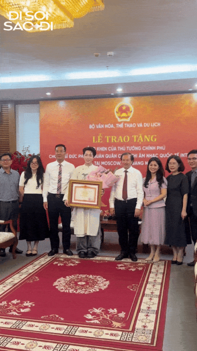 Thứ trưởng Bộ VHTTDL: 3 phút biểu diễn của Đức Phúc là một kỳ tích, là minh chứng cho sức trẻ Việt Nam đang vươn lên mạnh mẽ- Ảnh 5. Thứ trưởng Bộ VHTTDL: 3 phút biểu diễn của Đức Phúc là một kỳ tích, là minh chứng cho sức trẻ Việt Nam đang vươn lên mạnh mẽ- Ảnh 5.