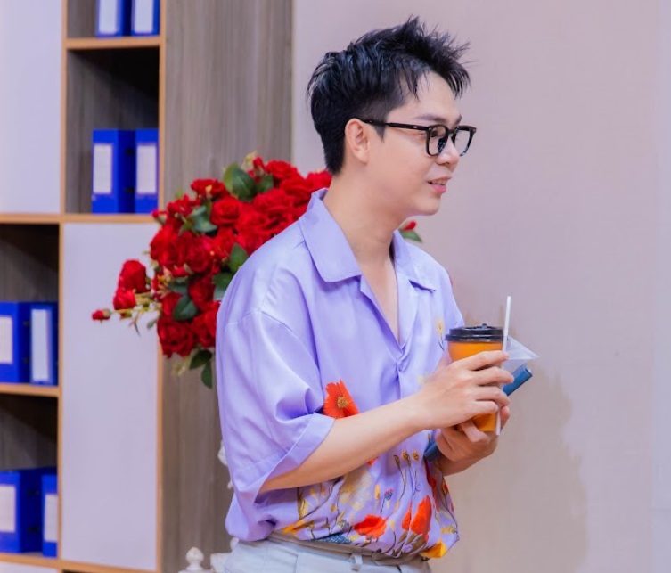 Nam nhân viên marketing được nhận tiền cát xê để vào showbiz- Ảnh 1. Nam nhân viên marketing được nhận tiền cát xê để vào showbiz- Ảnh 1.