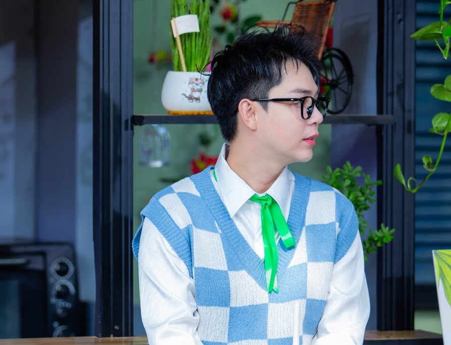 Nam nhân viên marketing được nhận tiền cát xê để vào showbiz- Ảnh 2. Nam nhân viên marketing được nhận tiền cát xê để vào showbiz- Ảnh 2.