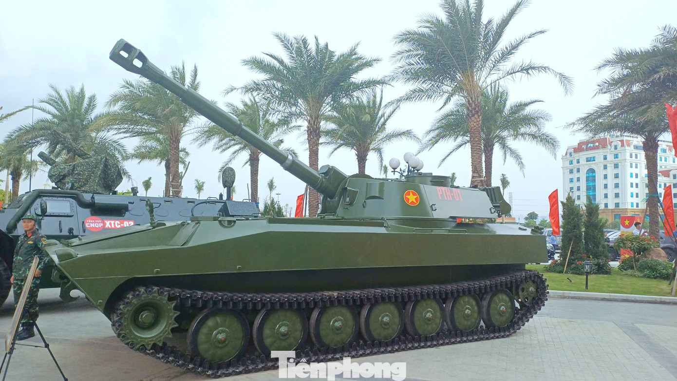 Việt Nam sản xuất pháo tự hành có khả năng cơ động dưới nước- Ảnh 1.