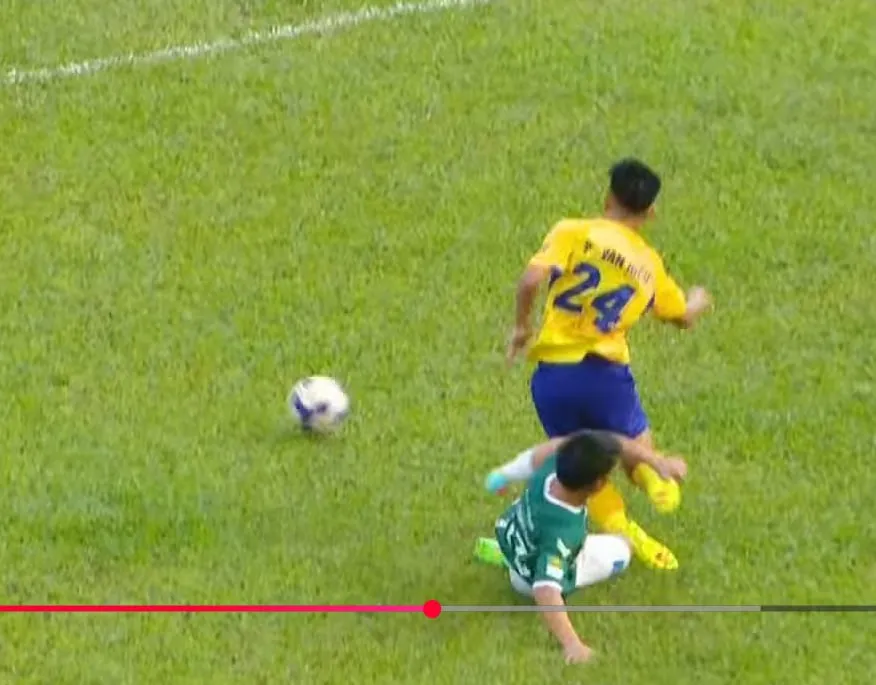 Đội hạng Nhất Bắc Ninh thắng nhờ quả phạt đền gây tranh cãi- Ảnh 2.