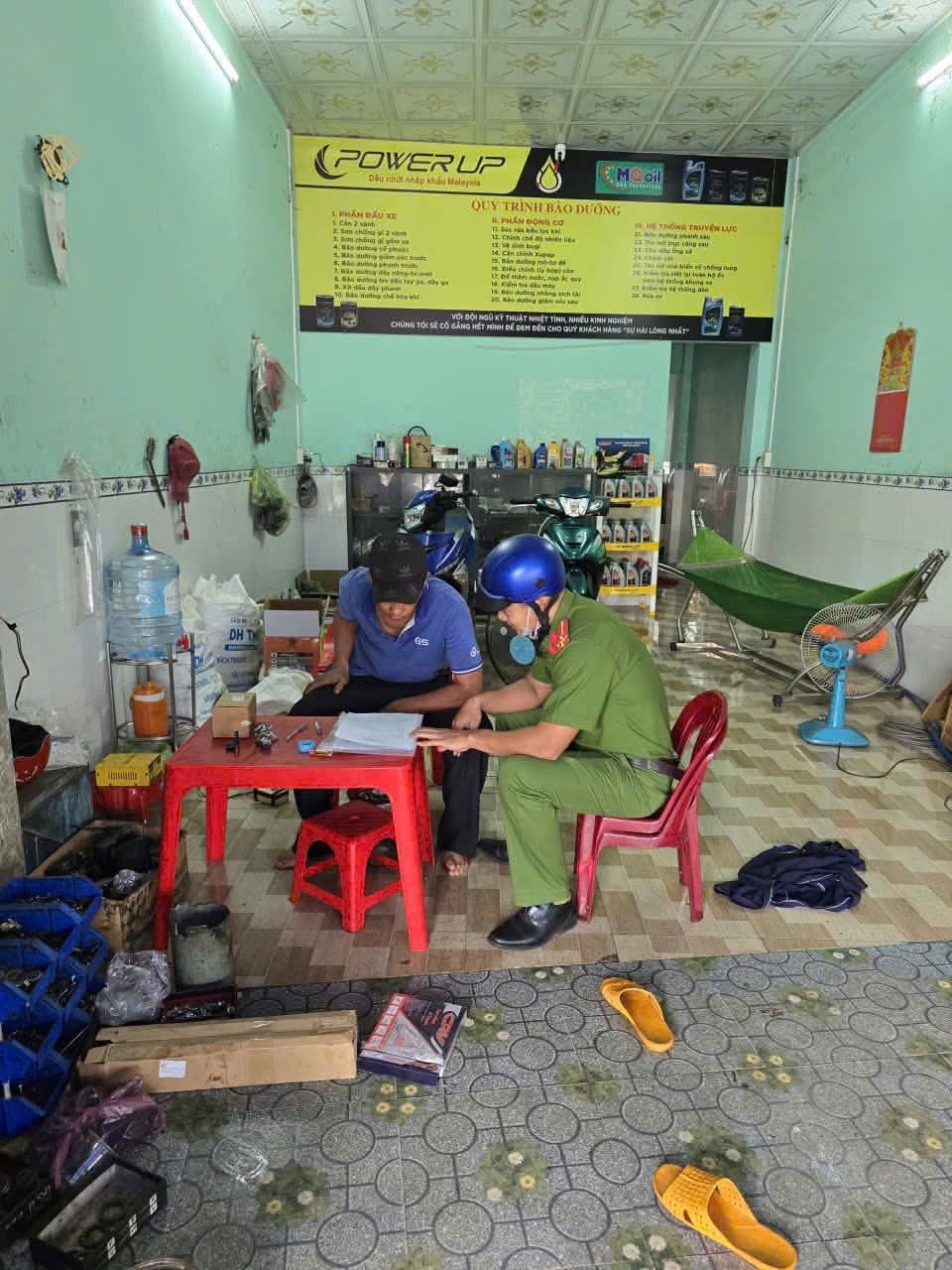 Công an Đồng Nai kiểm tra loạt tiệm sửa xe- Ảnh 5. Công an Đồng Nai kiểm tra loạt tiệm sửa xe- Ảnh 5.